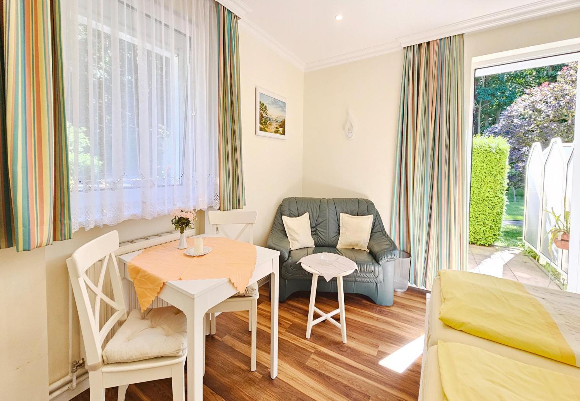 Appartement Haus Am Wald à Heringsdorf  Extérieur photo